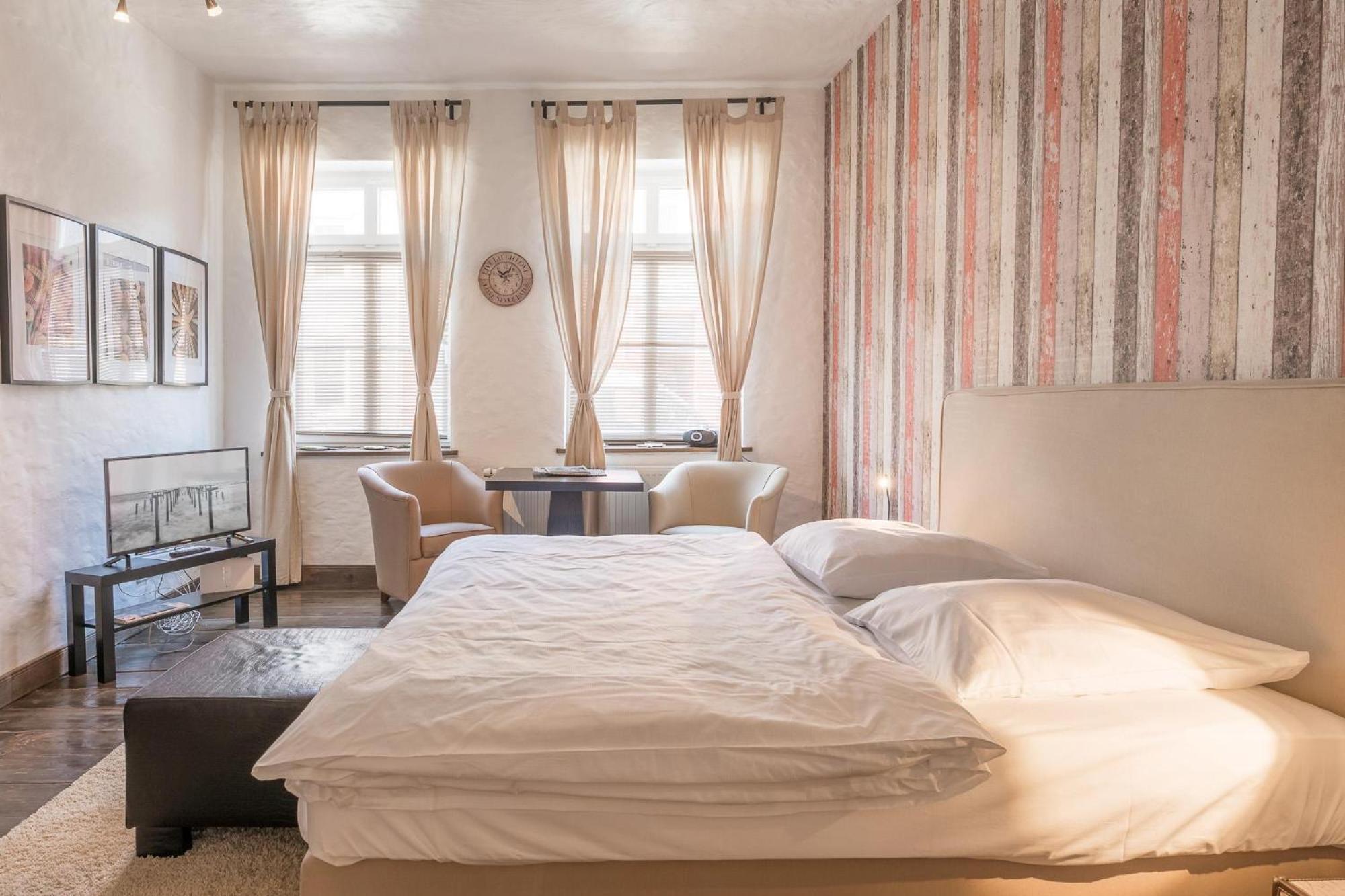 Lodge Am Oxenweg - Zimmer 1 ฮูซุม ภายนอก รูปภาพ